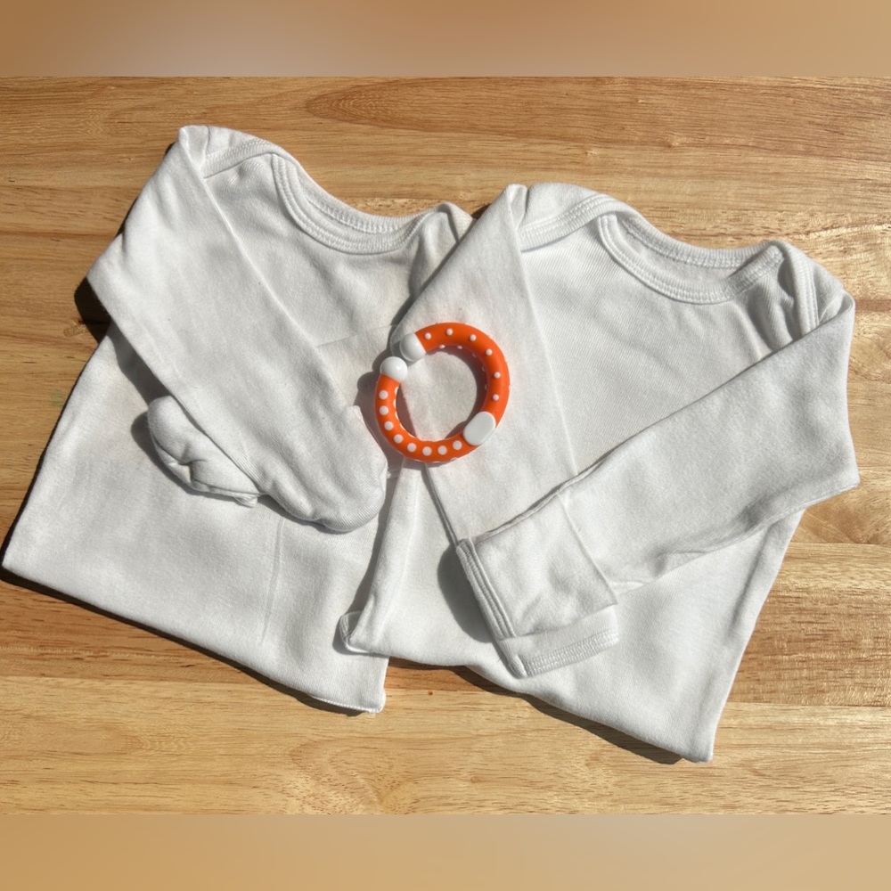 BUNDLE 🥰 Newborn long sleeve bodysuit